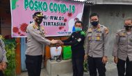 Permalink ke Kapolresta Pekanbaru Sambangi Kampung Tangguh ” Kelompok Tani JB Berkebun” Dan Bagikan Masker Di Kelurahan Tampan Dan Tirta Siak Permalink ke Kapolresta Pekanbaru Sambangi Kampung Tangguh ” Kelompok Tani JB Berkebun” Dan Bagikan Masker Di Kelurahan Tampan Dan Tirta Siak