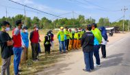 Permalink ke Pencinta Kebersihan Lingkungan Hidup(PKLHD)Kota Dumai Melakukan Aksi Gotong Royong Disepanjang Jalan TPI Lama Kelurahan Datuk Laksamana Permalink ke Pencinta Kebersihan Lingkungan Hidup(PKLHD)Kota Dumai Melakukan Aksi Gotong Royong Disepanjang Jalan TPI Lama Kelurahan Datuk Laksamana