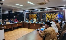 Permalink ke Ketua Komisi III DPRD Pekanbaru Dorong Penyelesaian Kekeluargaan Dugaan Bullying di SDN 181 Permalink ke Ketua Komisi III DPRD Pekanbaru Dorong Penyelesaian Kekeluargaan Dugaan Bullying di SDN 181