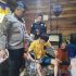 Dapat Bantuan Kursi Roda Dari Polda Riau, Ibu Kandung Fikri Sambut Dengan Air Mata Haru.