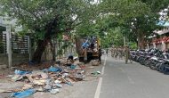 Permalink ke Kolaborasi Satpol PP Kota dan Provinsi: 20 Lapak PKL di Jalan Mustika Diratakan