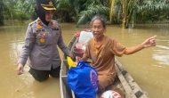 Permalink ke Kapolsek Tapung Lintasi Genangan Air Sambangi Warga Dalam Giat Cooling System