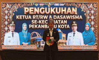 Permalink ke Agung Nugroho Pastikan Seragam Sekolah SD dan SMP Gratis di Pekanbaru Mulai Tahun Ajaran Ini