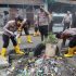 Polres Dumai dan Polsek Jajaran Melaksanakan Pembersihan Sampah Secara Serentak
