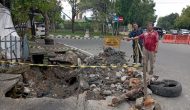 Permalink ke Warga Apresiasi Respon Gerak Cepat,Pj Walikota Pekanbaru Risnandar Mahiwa Perbaiki Trotoar Amblas