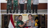 Permalink ke Perkuat Sinergitas TNI-Polri, Pangdam I/BB dan Rombongan di Sambut Hangat Kapolda Riau